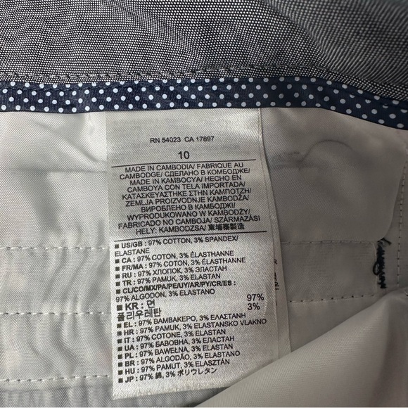 Banana Republic Black and Red Cherry Patterned Women Shorts - Picture 5 of 12